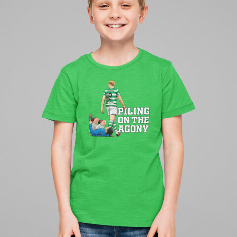 kids_piling_green